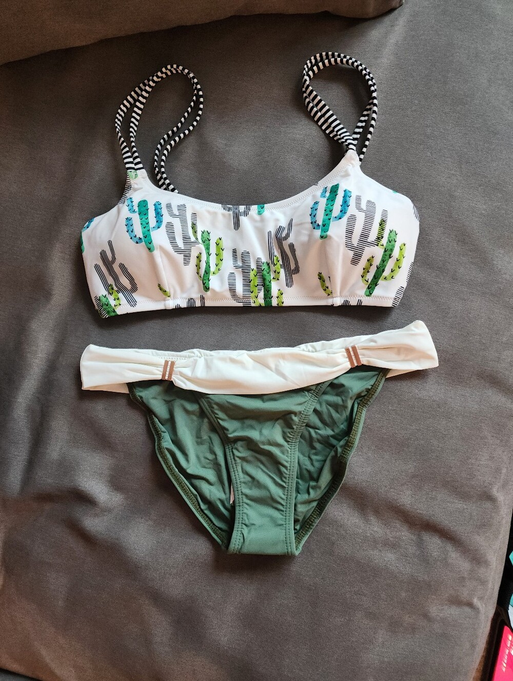 NEW VIX PAULA HERMANNY SZ S Green Olive bottoms. Nwot Cupshe SZ XL Cactus Top.